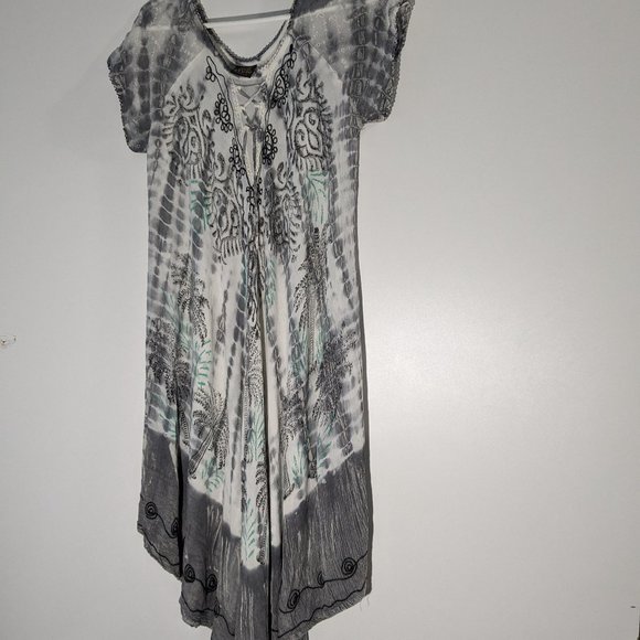 Embroidered Tie Dye Cover Up Grey White Size One Size - Picture 1 of 7